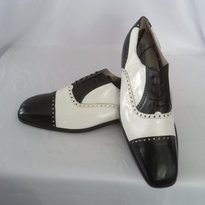 Man's dress shoe